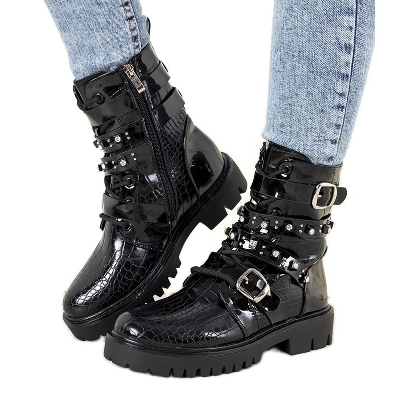 Botas planas de charol negro Albertine