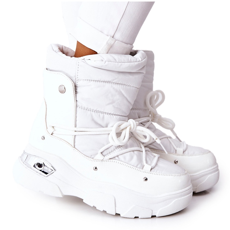 POTOCKI White Holys aislado con piel blanco