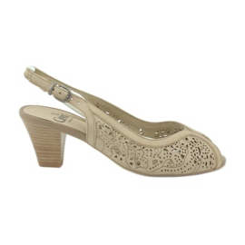 Sandalias Caprice Piel Calada 29606 beige
