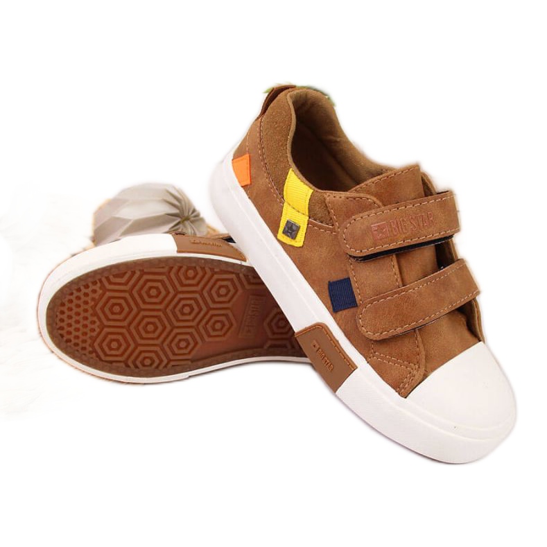 Zapatillas bajas con piel ecológica Big Star Jr II374017 camel blanco
