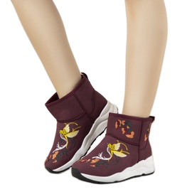 Botas de nieve burdeos con bordado Jamil rojo
