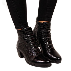 Botas de cuero en un bloque Rieker W Y2162-01 negro