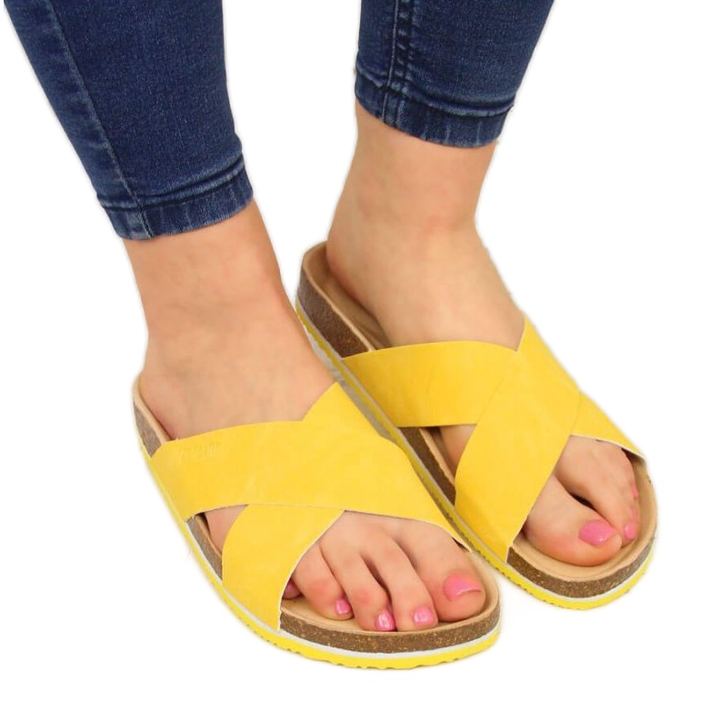 Zapatillas de piel Big Star W HH274596 amarillas amarillo
