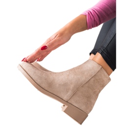 Mannika Botas de gamuza clásicas beige Mannika Botas de gamuza clásicas beige