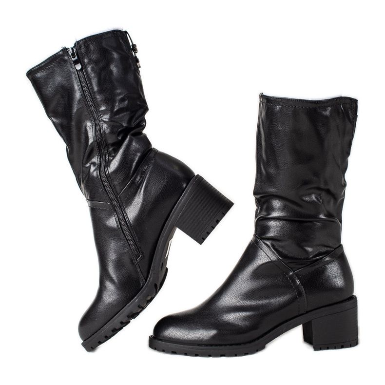 TRENDI Botas cómodas con cuero ecológico negro TRENDI Botas cómodas con cuero ecológico negro