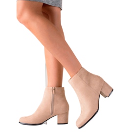 Lovery Botas de Ante Beige