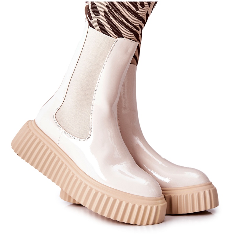 Botas Altas Lacadas Sobre Plataforma Sereia Beige