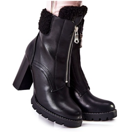Botas negras en un poste Black Arleston negro Botas negras en un poste Black Arleston negro