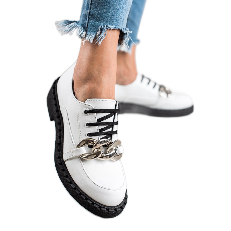 TRENDI Zapatos blancos de moda