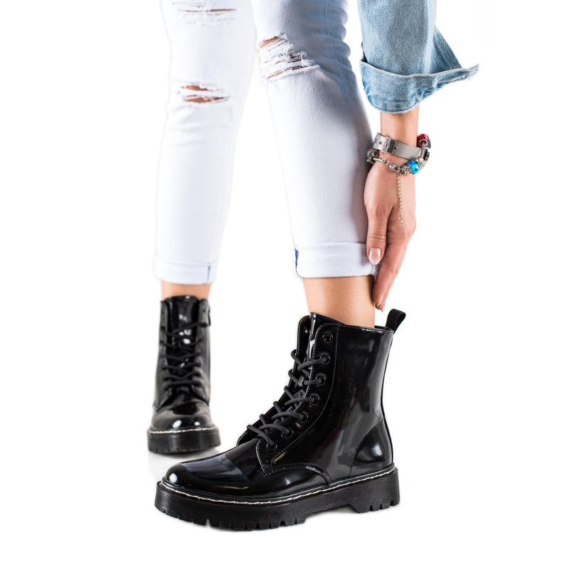 Vinceza Trappers cálidos y con estilo negro Vinceza Trappers cálidos y con estilo negro