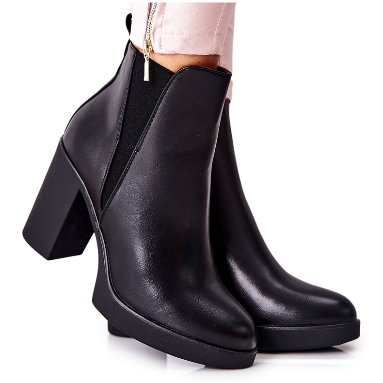 PG1 Botas de cuero en un poste Linari negro PG1 Botas de cuero en un poste Linari negro