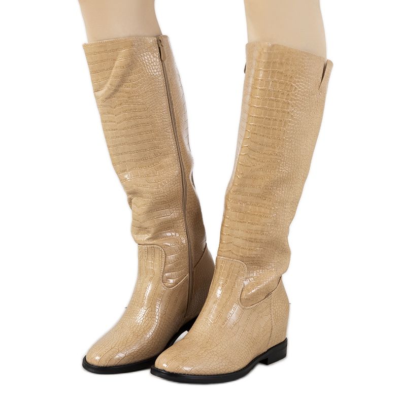 Botas Daoust de piel de cocodrilo beige Botas Daoust de piel de cocodrilo beige