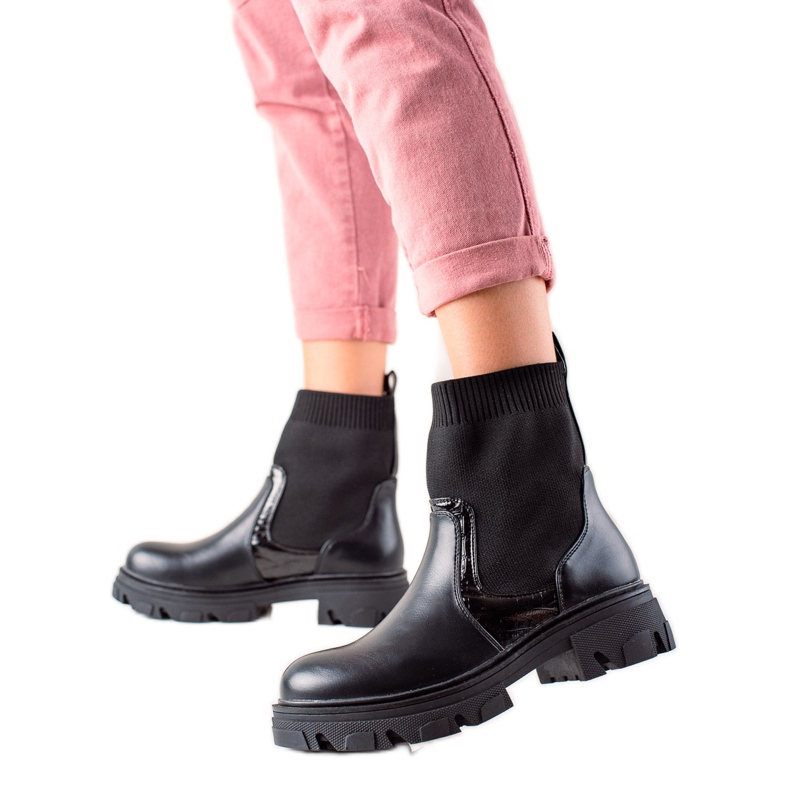 TRENDI Bolsas sin cordones en la plataforma negro