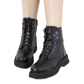 Botas negras aisladas sobre suela alta Dora negro Botas negras aisladas sobre suela alta Dora negro