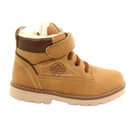 Trabajadores aislados con Fur American Club GC29 / 21 Camel beige marrón amarillo