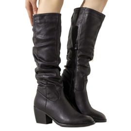 Botas negras en el puesto Landry negro