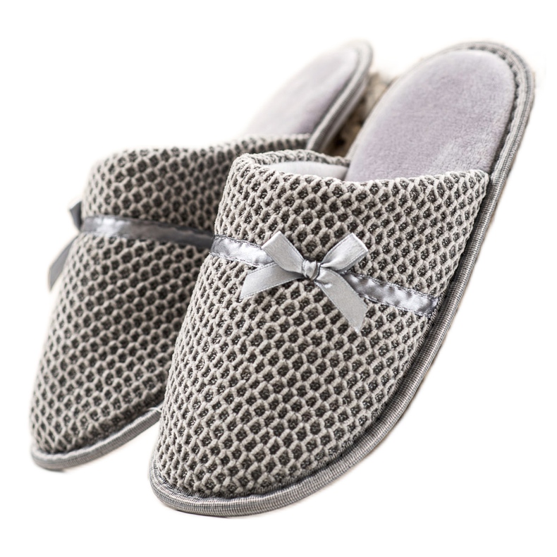 TRENDI Pantuflas grises con lazo plata