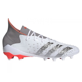 Botas de fútbol adidas Predator Freak.1 Ag M FY6254 gris blanco blanco
