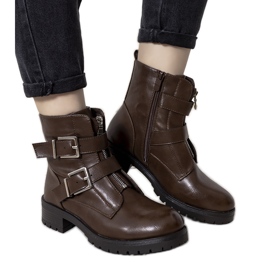 Botas marrones Santos con cierre decorativo marrón Botas marrones Santos con cierre decorativo marrón