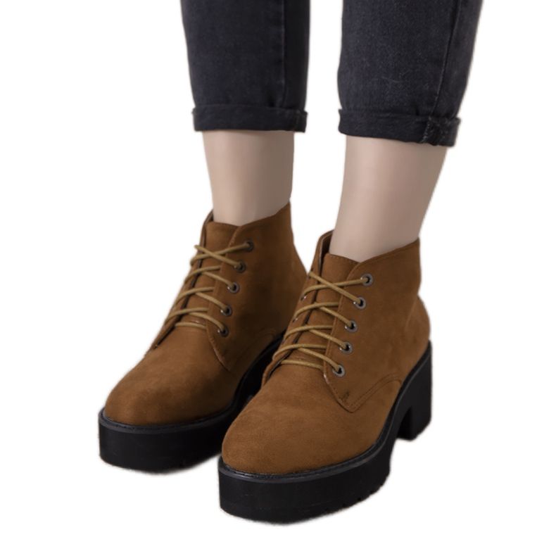 Botas Johnson camel con suela alta marrón