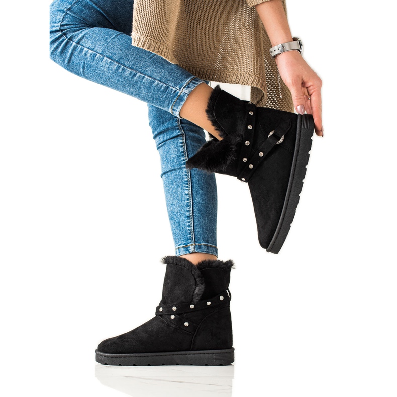 TRENDI Mukluki negro con circonitas