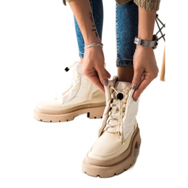 Small Swan Botas de nieve beige en la plataforma