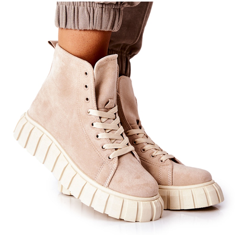 Zapatillas altas de ante en una plataforma beige Meniphise