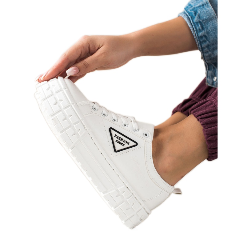 Goodin Zapatillas con cuero ecológico en la plataforma blanco