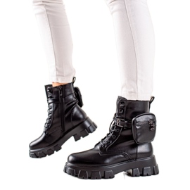 TRENDI Botas negras con bolsillo negro TRENDI Botas negras con bolsillo negro