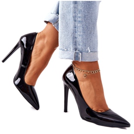 Tacones lacados en Spitz Monnari 0220-020 Negro Tacones lacados en Spitz Monnari 0220-020 Negro