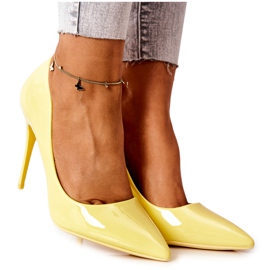 PG2 Elegantes tacones altos Adrinnah lacados en amarillo