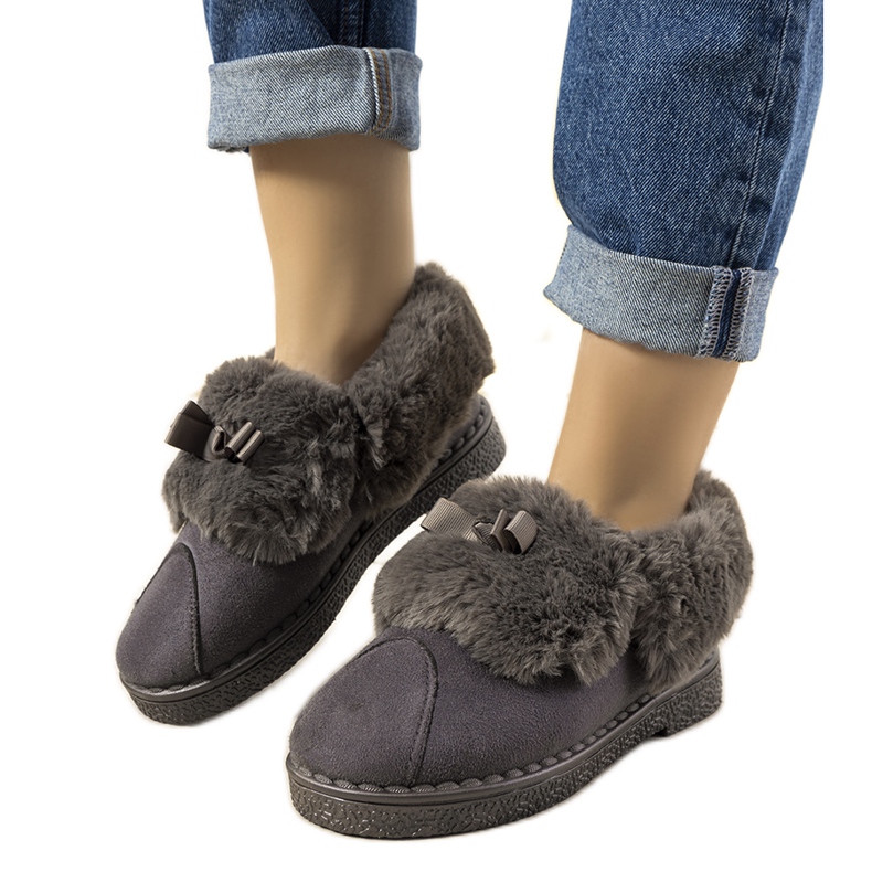 Pantuflas grises con aislamiento de piel Valle