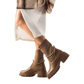 Ideal Shoes Botas de moda Jodhpur con cadena marrón