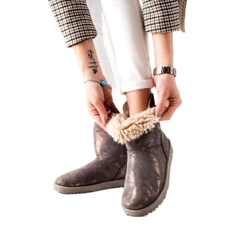 Evento Mukluki con purpurina marrón