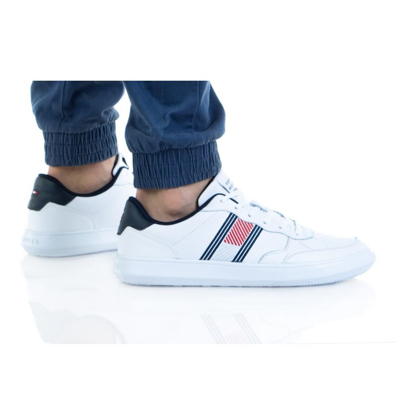 Tommy Hilfiger Essential Leather Cu M FMOFMO3904 blanco