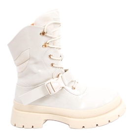 Botas Jens Beige con barniz militar