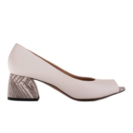 Marco Shoes Tacones de barril blanco