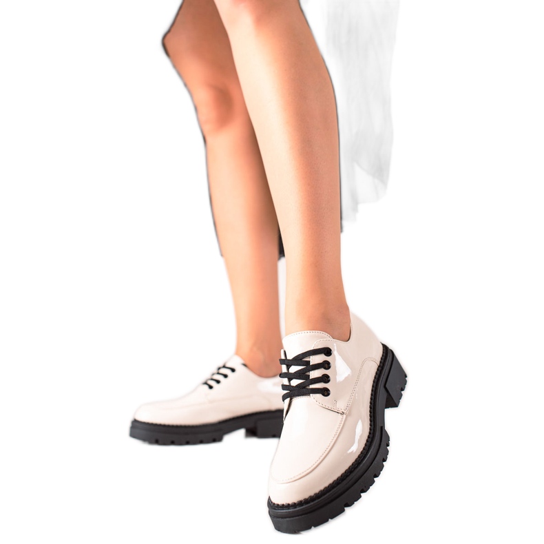 La.Fi Zapatos con cordones con estilo blanco negro