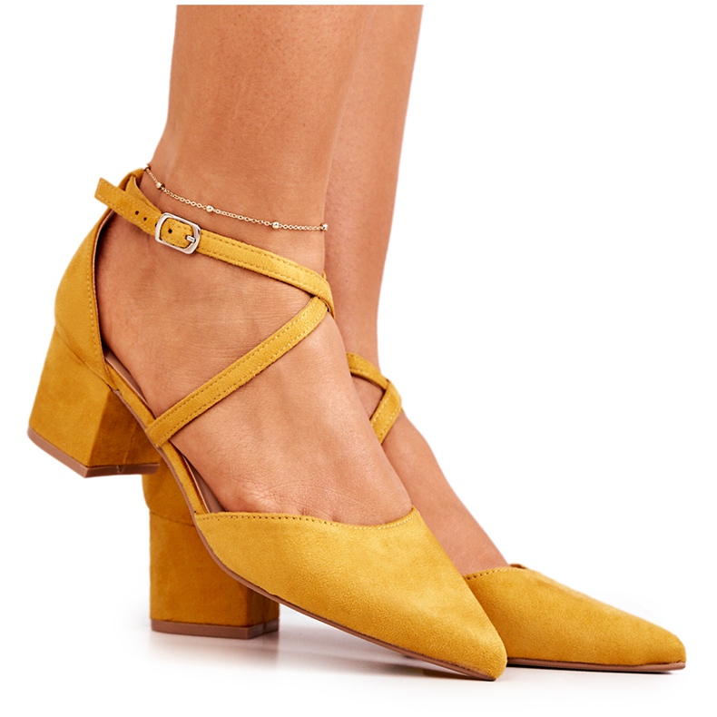 PS1 Bombas de gamuza en una barra en amarillo Spitz Shelley
