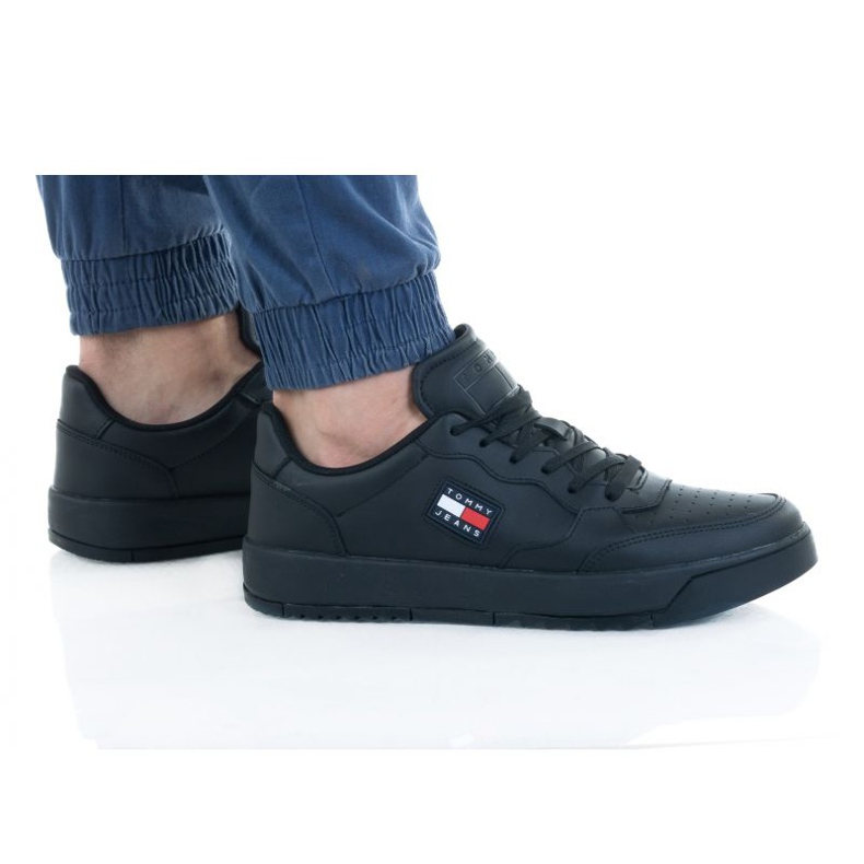 Tommy Hilfiger Bascet Cuero M EM0EM00900 negro Tommy Hilfiger Bascet Cuero M EM0EM00900 negro