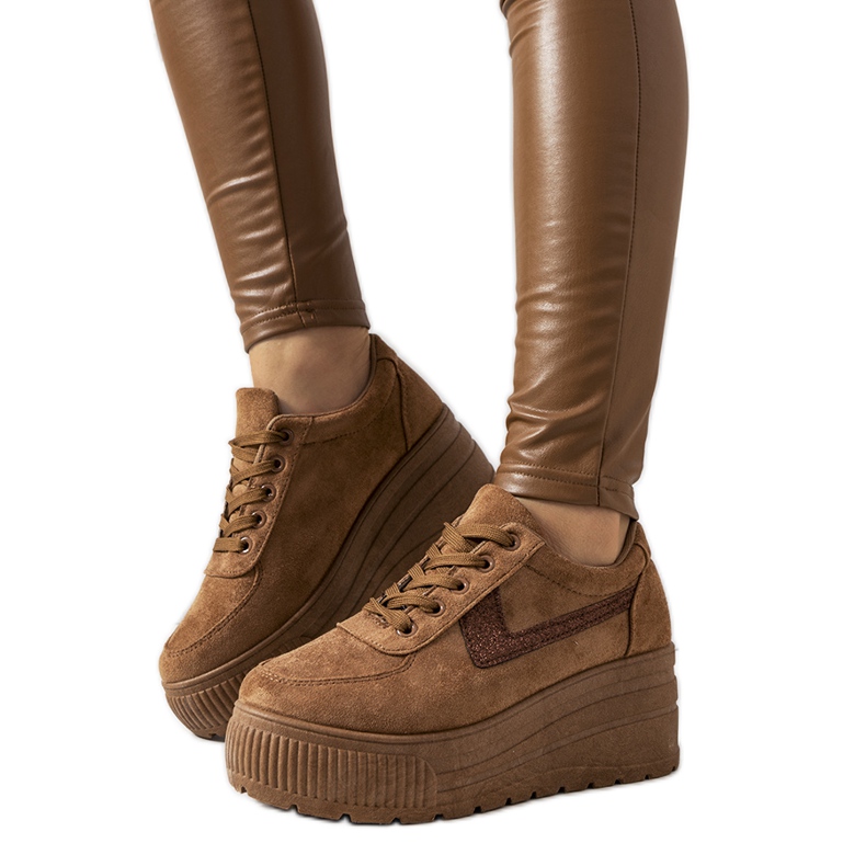 Deportivas marrones con suela botánica alta marrón Deportivas marrones con suela botánica alta marrón