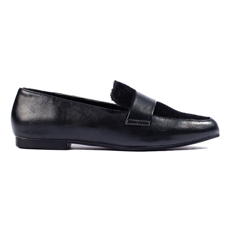 Zapatos negros con pelo