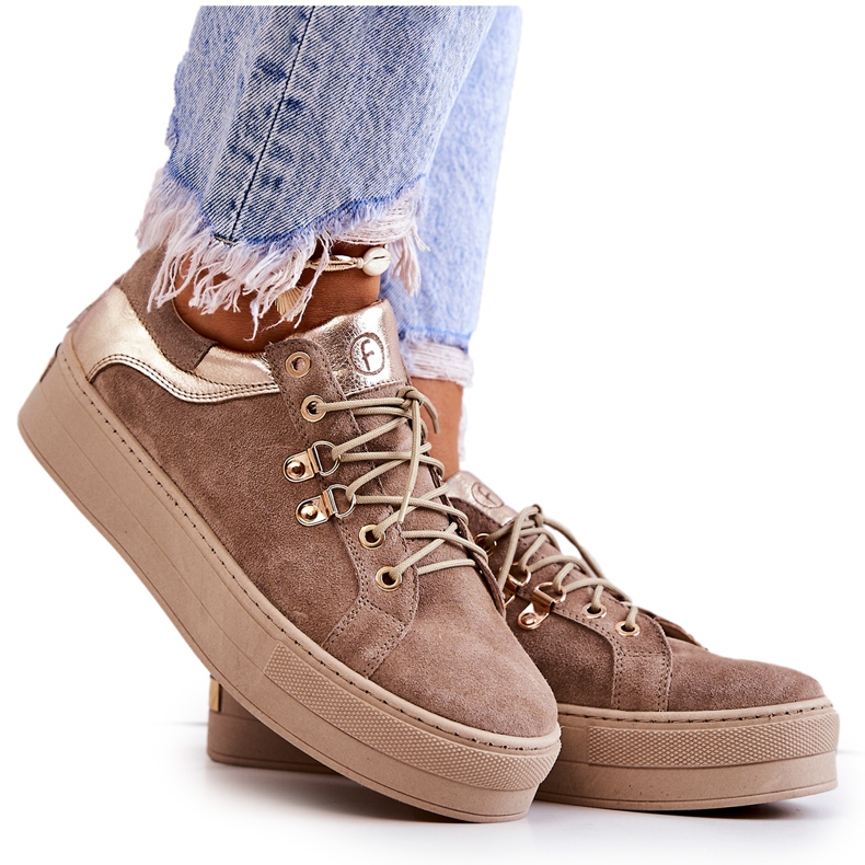 PF1 Zapatos deportivos de cuero en una plataforma Mary Ann beige
