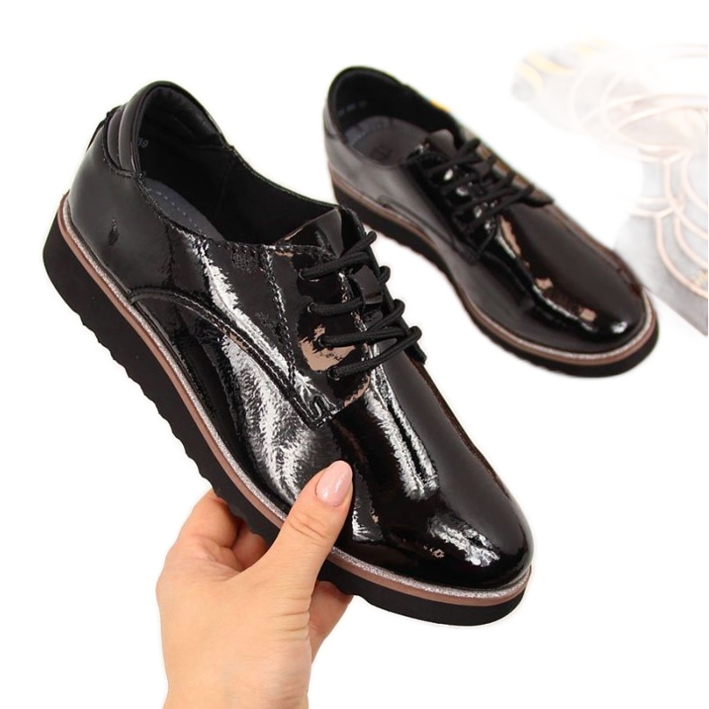 Zapatos de cuero lacado Filippo W PAW174 negro