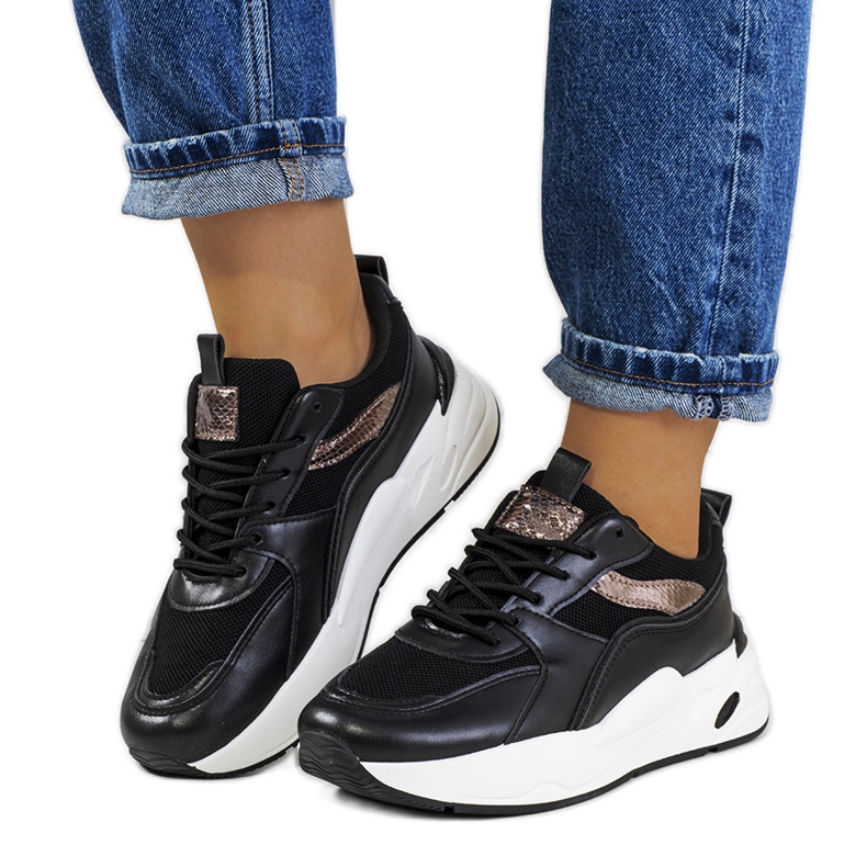 Deportivas Nazaria negras negro dorado