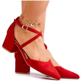 PS1 Bombas de gamuza en una barra en Shelley's Red Spitz rojo