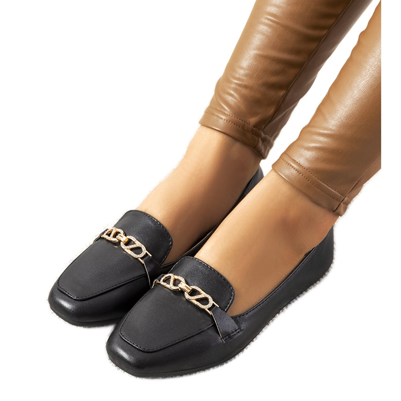 Mocasines negros con punta cuadrada de Milder