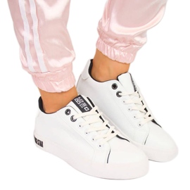 Zapatillas bajas con cuero ecológico Big Star W II274031 blanco