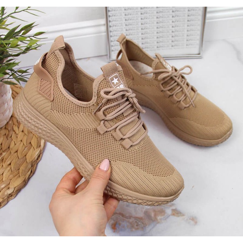 Novedad W EVE268A deportivas beige