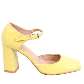 Bombas expuestas en el poste Frida Yellow amarillo Bombas expuestas en el poste Frida Yellow amarillo